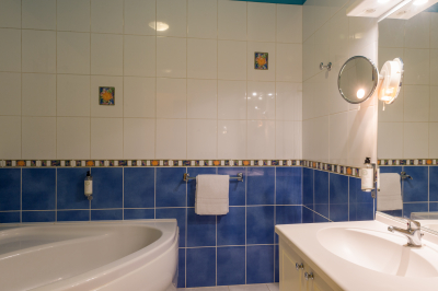 أفضل العروض ل دي لا بلاسي ليسيوكس