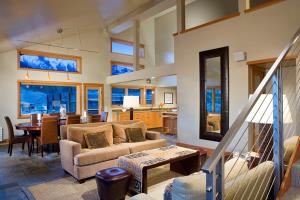 Best offers for MAMMOTH MOUNTAIN INN Mammoth Lakes 