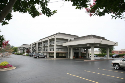 Best offers for Clarion Pointe Huntsville Research Park Huntsville 