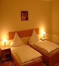 Best offers for Everest Frankfurt