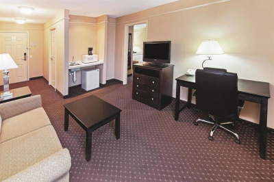 أفضل العروض ل لا كينتا ان & سويتس نيوو برونفلس نو براونفلس 