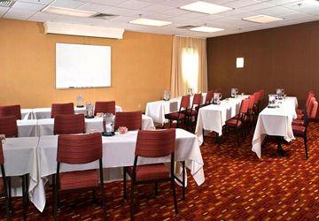 أفضل العروض ل كورتيارد باى ماريوت فايتفيل فايتفيل 