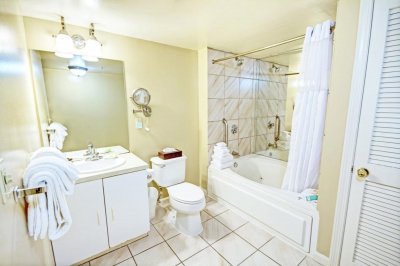 Best offers for Club Wyndham Newport Onshore Newport