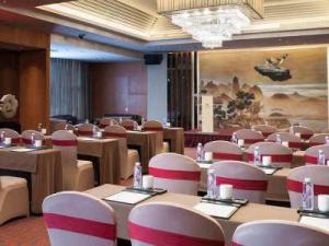Best offers for MARCO POLO JINJIANG Chengmai 