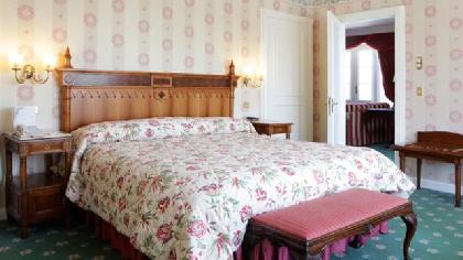 Best offers for Disneyland Hotel + Tickets Paris