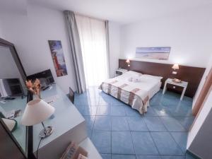 Best offers for Murmann Maratea