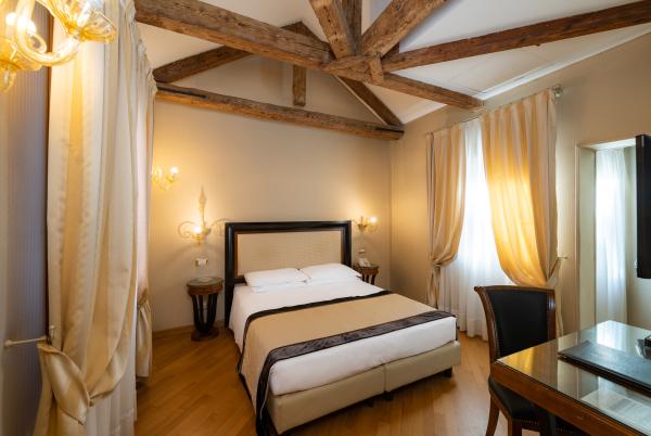 Best offers for Paganelli Venice