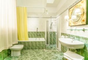 Best offers for Curtatone Florence