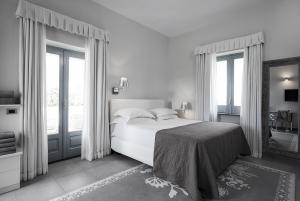 Best offers for La Suite Boutique Hotel Neapolitan Riviera