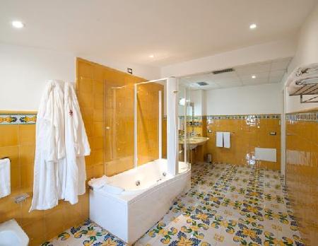 أفضل العروض ل  التافيلا سيلنتينا