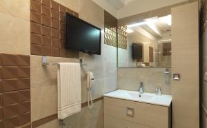 Best offers for LE REVE DE NAIM Roma Rome