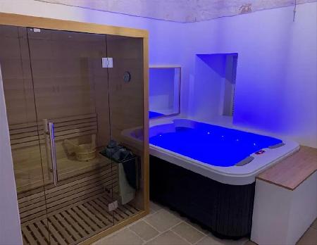 أفضل العروض ل بورجو كوزانا مونوبولي