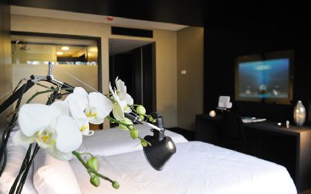 Best offers for EVIDENCIA BELVERDE HOTEL Amora