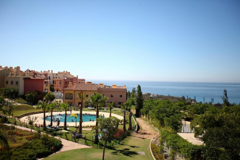 PIERRE ET VACANCES VILLAGE CLUB MANILVA TERRAZAS COSTA DEL SOL