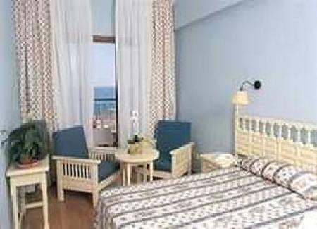 أفضل العروض ل فندق روسامار سانت انطوني دي كالونخي