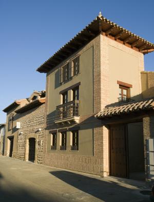 أفضل العروض ل بوسادا لوس كونديستابليس فيلالباندو