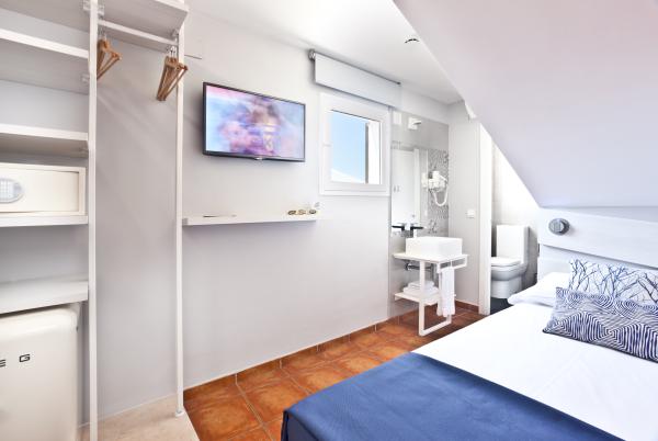 Best offers for Ryans La Marina Eivissa