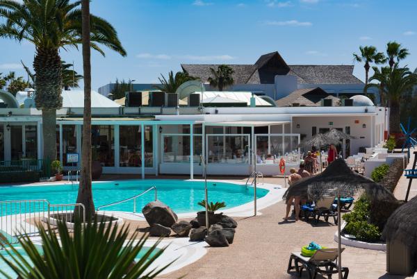Best offers for CLUB SIROCO Costa Teguise