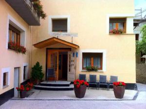 Best offers for Jaume Alp