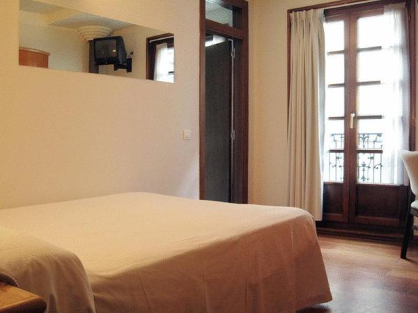 Best offers for LA PLAZA II Luanco