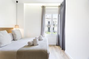 Best offers for Amister Apartments Barcelona