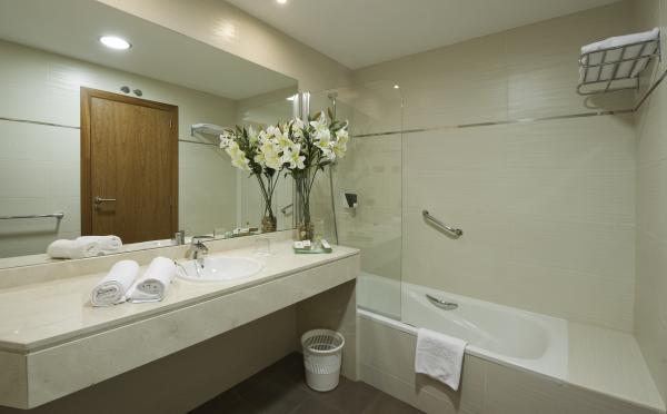 Best offers for Avant Aeropuerto (122197) Torrejon De Ardoz