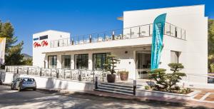 أفضل العروض ل جلوباليس مونتيمار كالا ايونجا