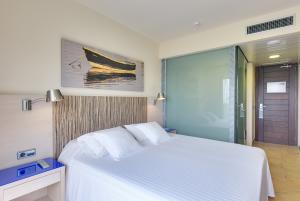 Best offers for Occidental Menorca PUNTA PRIMA