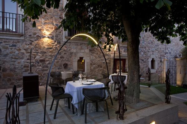 أفضل العروض ل بارادور دي كاثيريس كاسيريس