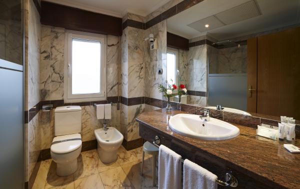 أفضل العروض ل ثينيت دوس انفانتاس زاموره