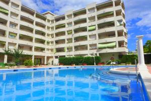 Best offers for Decathlon-Pentathlon-Marathon Salou Salou