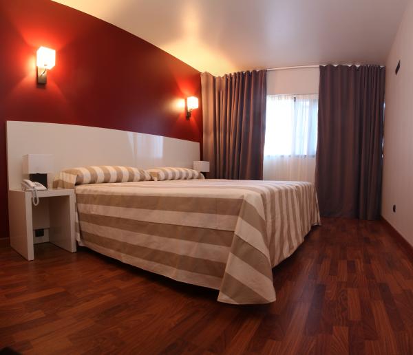 أفضل العروض ل فندق سان فيرمين بامبلونا بامبلونه