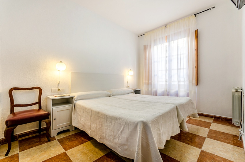 Best offers for PENSION MARTINEZ Granada