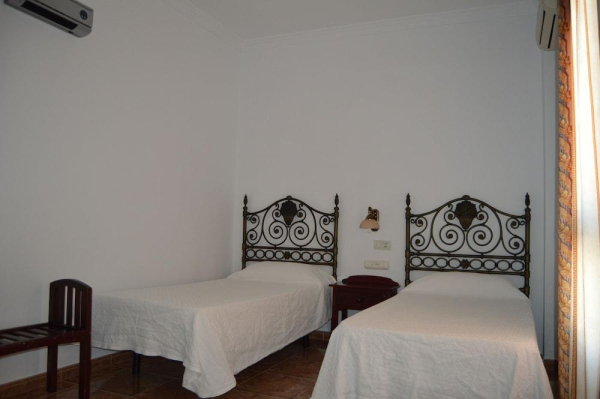 أفضل العروض ل فندق بونيينتي موراليده دي زافايونه