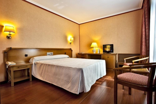 Best offers for Hospedium Hotel Europa Centro Magaz de Pisuerga