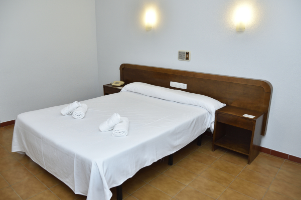 Best offers for HOTEL SIERRA DE ARCOS Arino