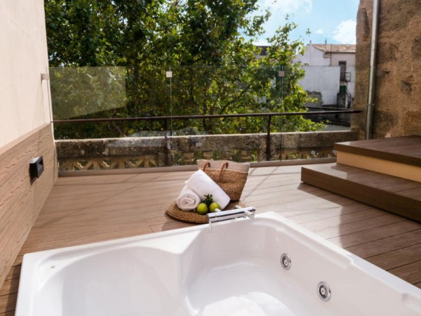 أفضل العروض ل فندق سوم ثينترال ماريه د له سالود