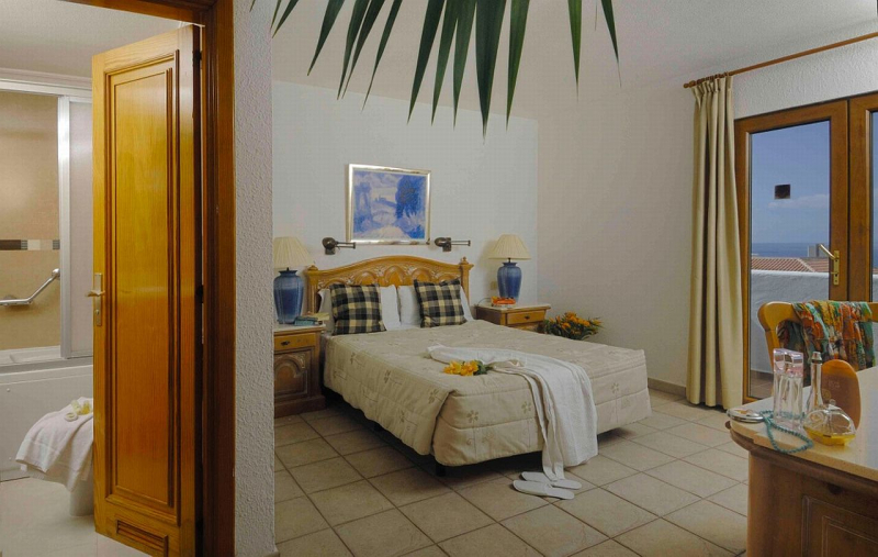 Best offers for BEVERLY HILLS SUITES Los Cristianos