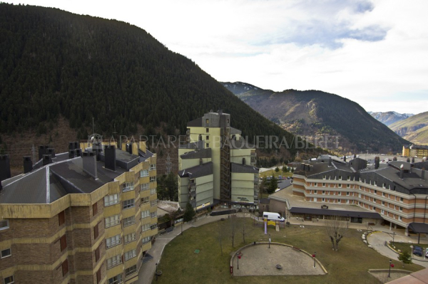 أفضل العروض ل يسكيروس باكيرا بيريت