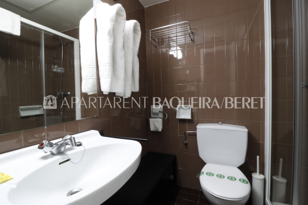 أفضل العروض ل يستوديو لينادورس باكيرا بيريت