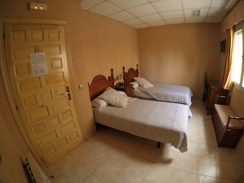 Best offers for HOSTAL LA CASA DE ENFRENTE Malaga