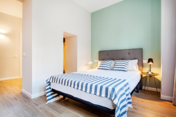Best offers for LIBERE VALENCIA JARDIN BOTANICO Valencia