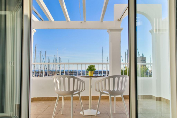 أفضل العروض ل فندق موون اند سبا أجوادولسي بيتش