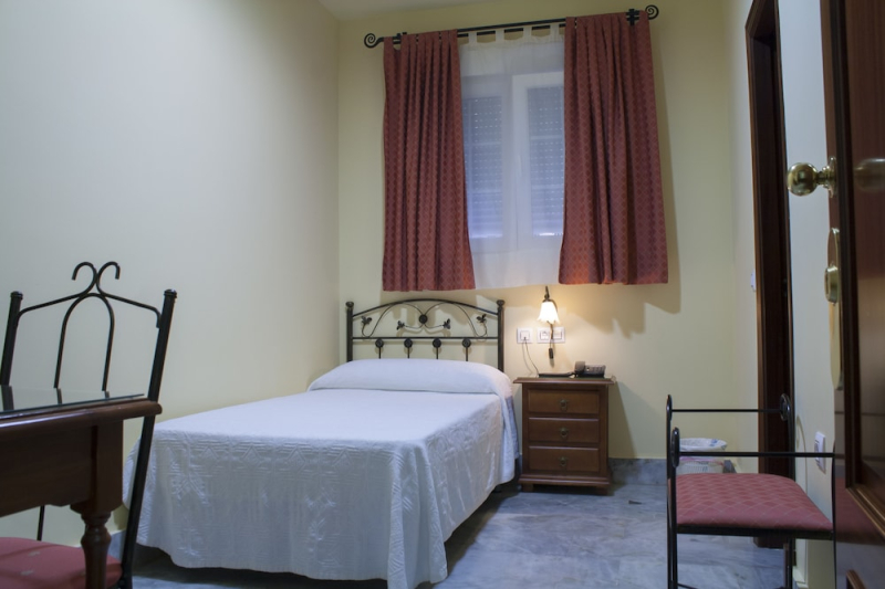 Best offers for Hotel La Parrita Rota