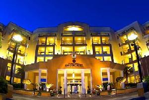 CORINTHIA HOTEL ST GEORGE S BAY