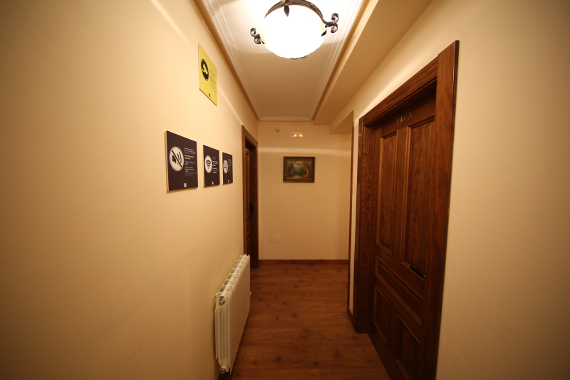 Best offers for Alda Casco Antiguo Leon