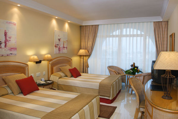 Best offers for Me Marbella Marbella