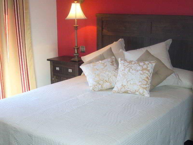 Best offers for DE LOS REYES APARTAMENTOS TURISTICOS Toledo