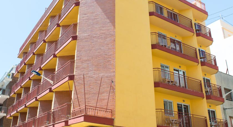 Best offers for Hotel Celymar Benidorm