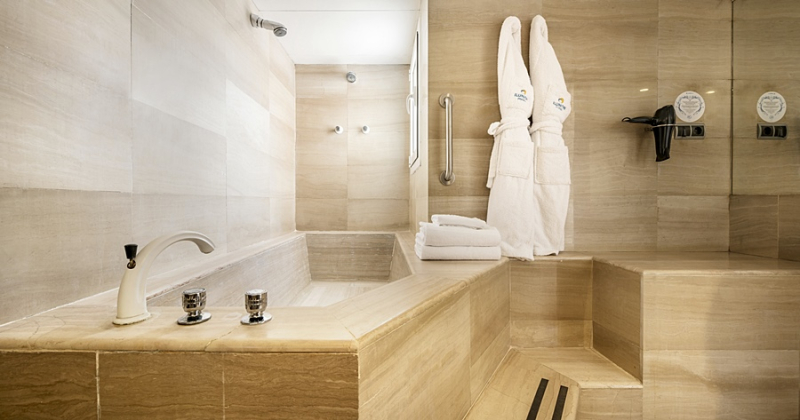 Best offers for HOTEL ILUNION ALMIRANTE Barcelona